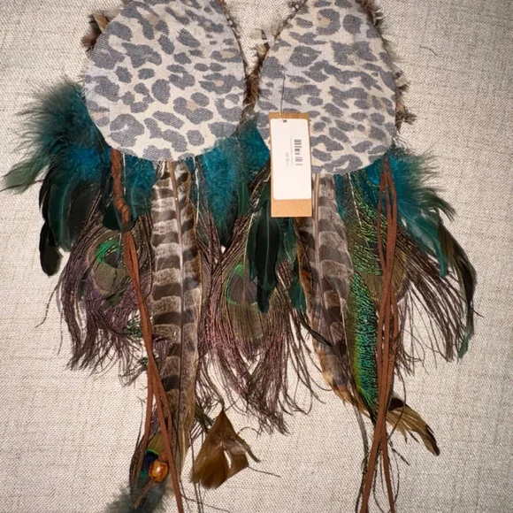Gypsy Junque | Feather & Floral Headdresses | 3 Pieces - Picture 7 of 16